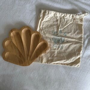 Beachly bamboo shell platter tray